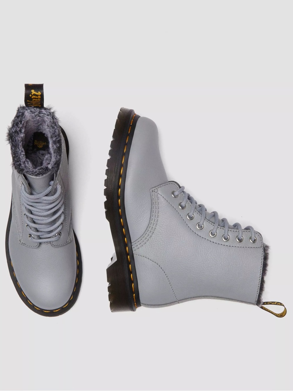 NWT DR. MARTENS SERENA VIRGINIA LEATHER LACE UP BOOTS